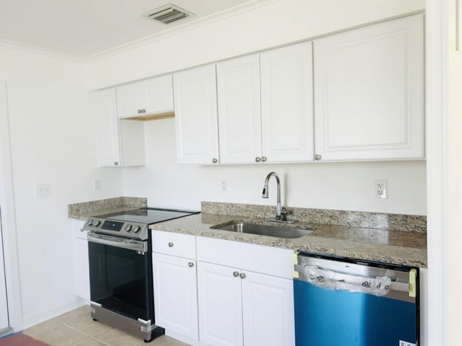 Photo - 4310 Pinewood Ave House