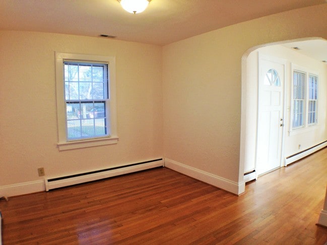 Building Photo - 1401 Norcova Ave