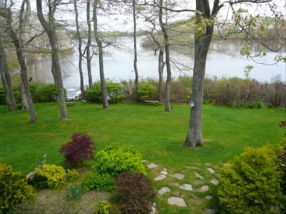 Foto del edificio - 297 Head of Pond Rd
