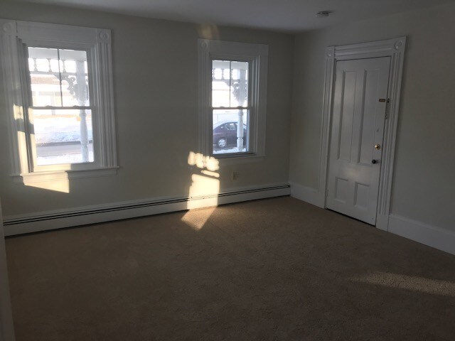 Foto del edificio - 391 N Franklin St