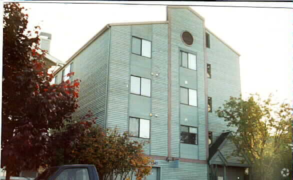 Foto del edificio - Oak Tree Apartments