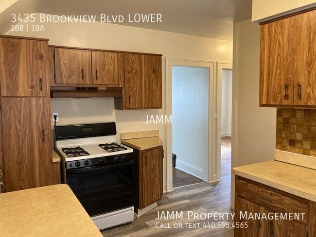 Building Photo - 3435 Brookview Blvd