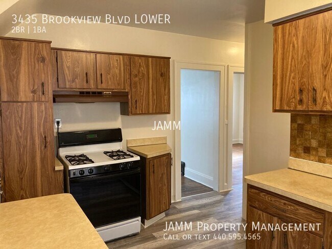 Foto del edificio - 3435 Brookview Blvd