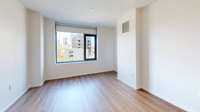 Interior Photo - 345 Harrison