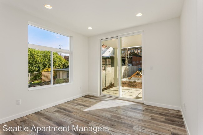 Building Photo - 9 br, 3 bath House - 5241 11th Ave NE