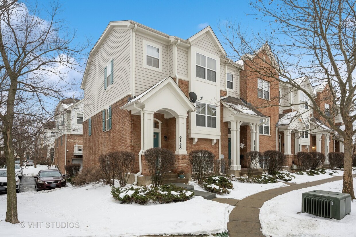 6158 Washington Ct, Morton Grove, IL 60053 Townhome Rentals in Morton