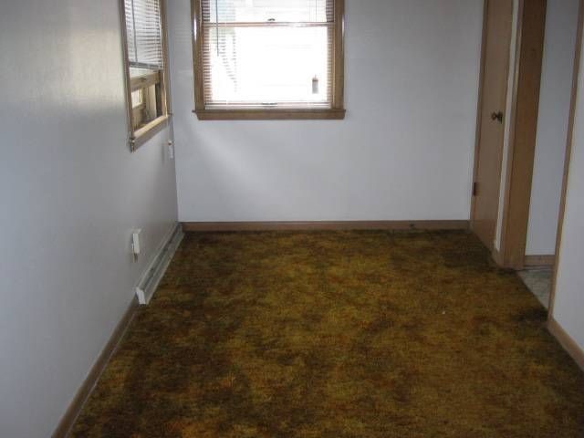 Building Photo - 5215 N. 55th Street - 2 Bedroom Upper