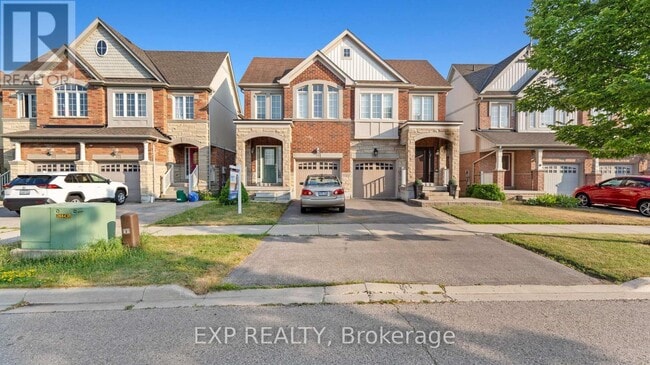 Building Photo - 54 Tozer Crescent