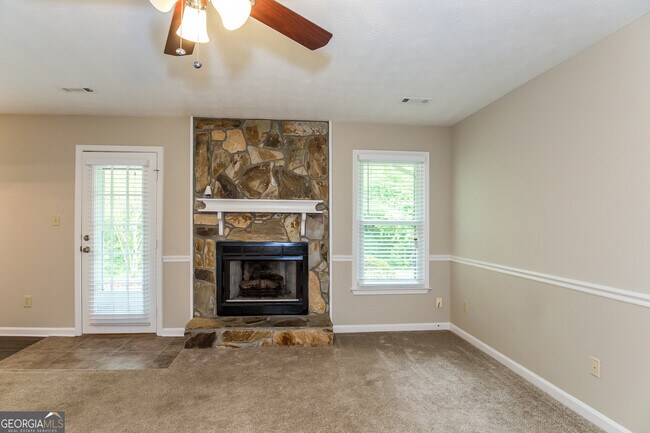 Building Photo - 330 Cornwallis Way