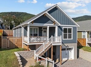 Building Photo - 1112 Blueview Dr