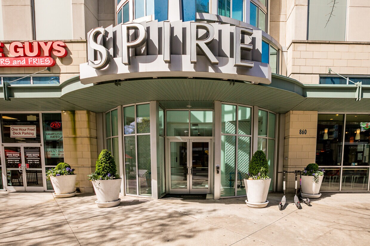 Foto principal - 860 Peachtree St NE