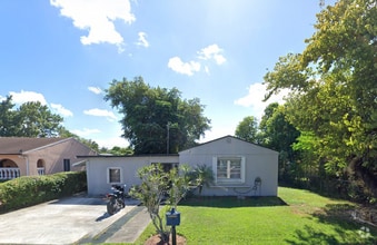 Building Photo - 250 NW 102nd St