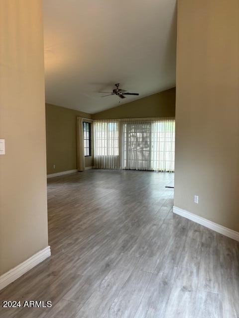 Foto del edificio - 8811 S Lori Ln