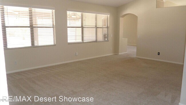 Foto del edificio - 4 br, 2.5 bath House - 22824 N 32nd Ave