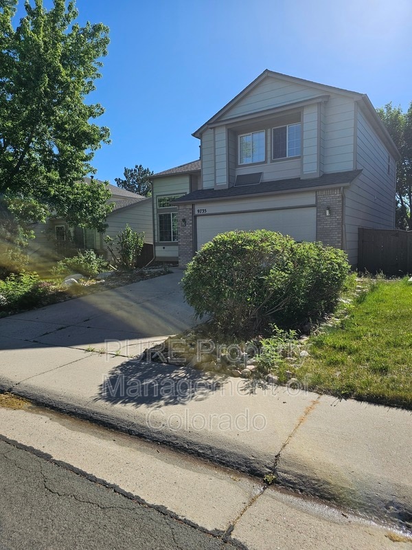 Building Photo - 9735 Moss Rose Cir