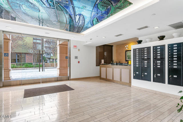 Building Photo - 250 S De Lacey Ave