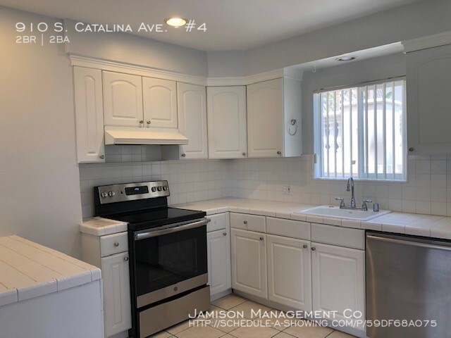 Building Photo - 910 S Catalina Ave
