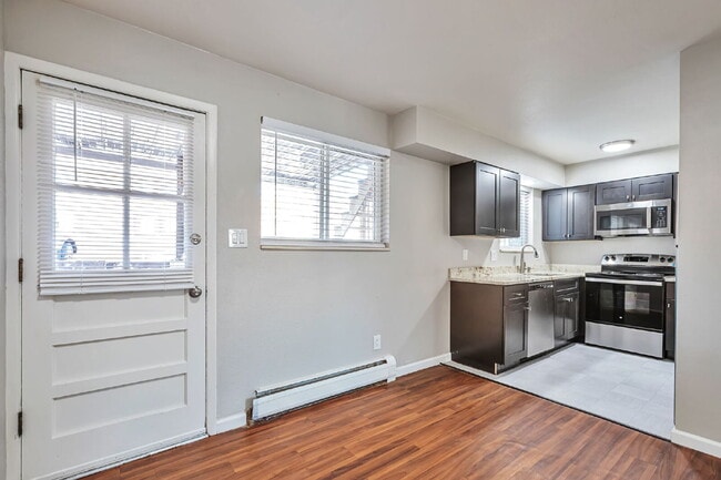 Building Photo - 5339 S Elati St