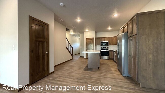 Building Photo - 3 br, 2.5 bath House - 6012 E Copper Pl