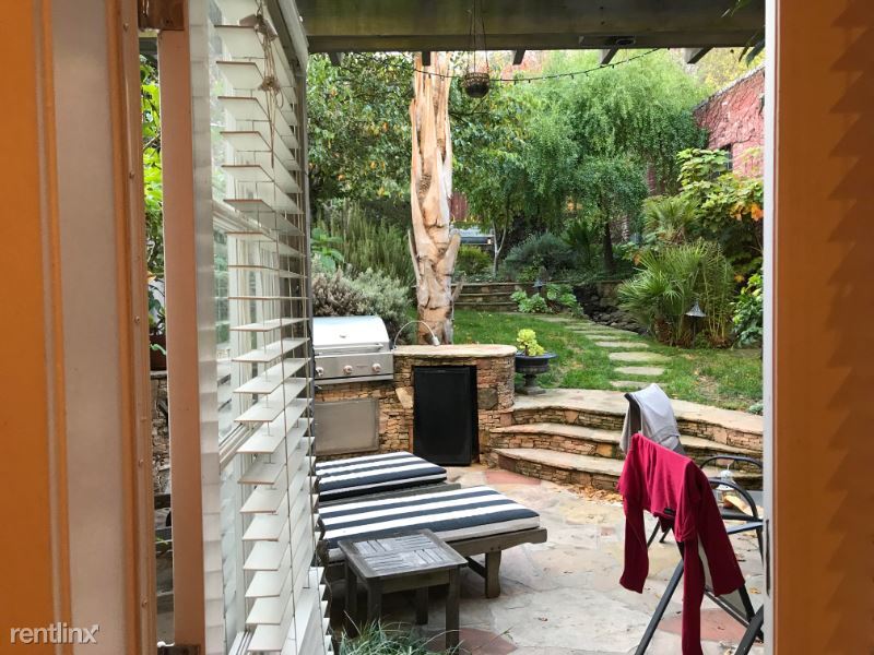 Primary Photo - 3 br, 2 bath Condo - 957 N Point Street