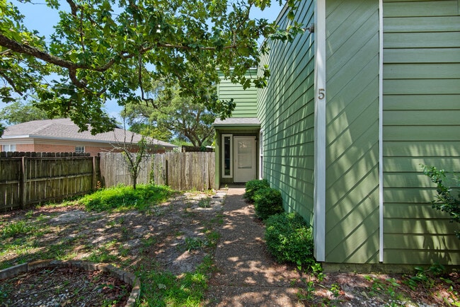 Foto del edificio - 62 4th Ave