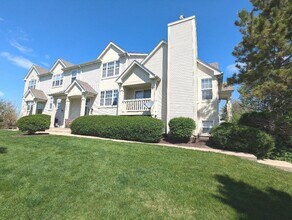 Building Photo - 2625 Canyon Dr