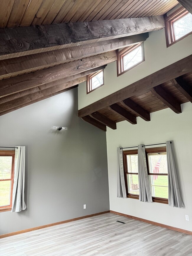 Building Photo - 8327 Riverview Rd