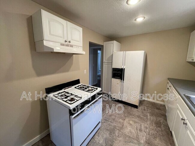 Foto del edificio - 1440 E McDaniel St