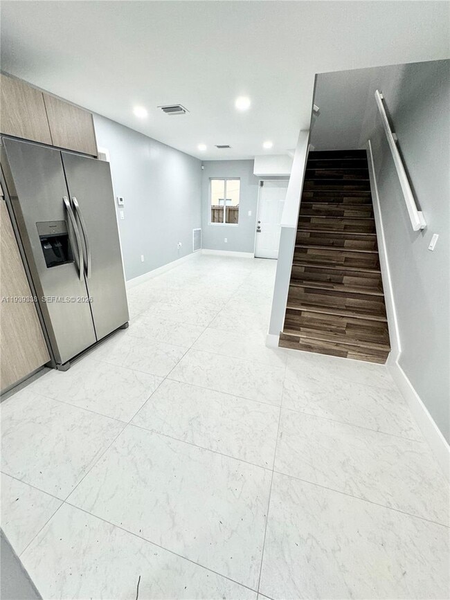 Foto del edificio - 928 NW 2nd St