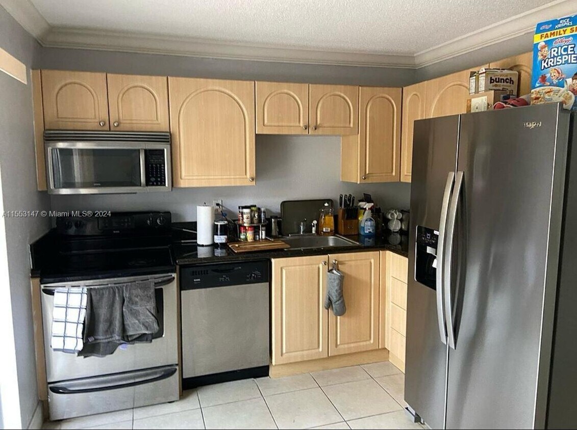 Foto del edificio - 8251 NW 5th Ln