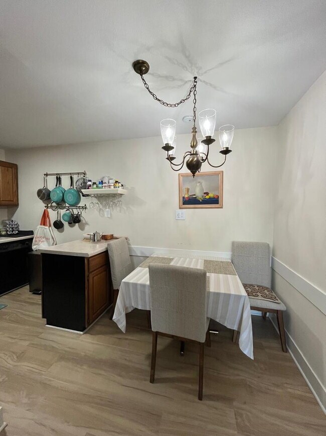 Building Photo - Fully furnished and ready to move in - Heat, Water and Internet are included - Newly renovated in...