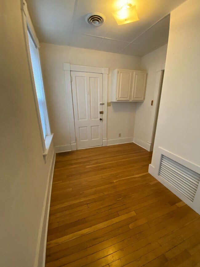 Foto del edificio - Spacious One Bedroom on the Northside
