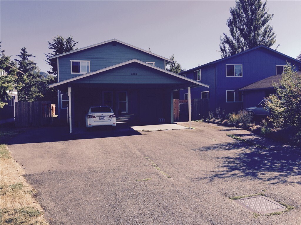 2304 Wilson Avenue, Bellingham, WA 98225 Townhome Rentals in