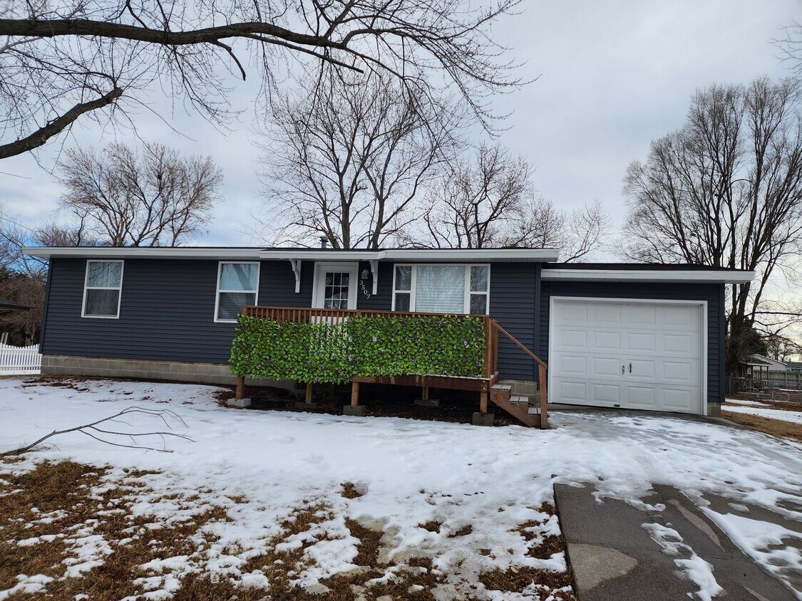 3507 Andrew Ave, Grand Island, NE 68801 House Rental in Grand Island