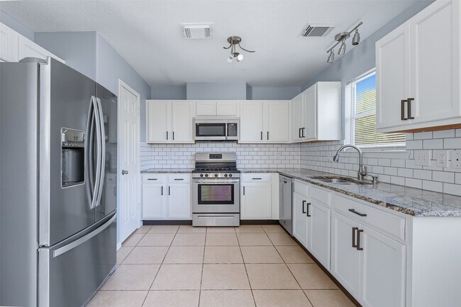 Foto del edificio - 15322 Brock Creek Way