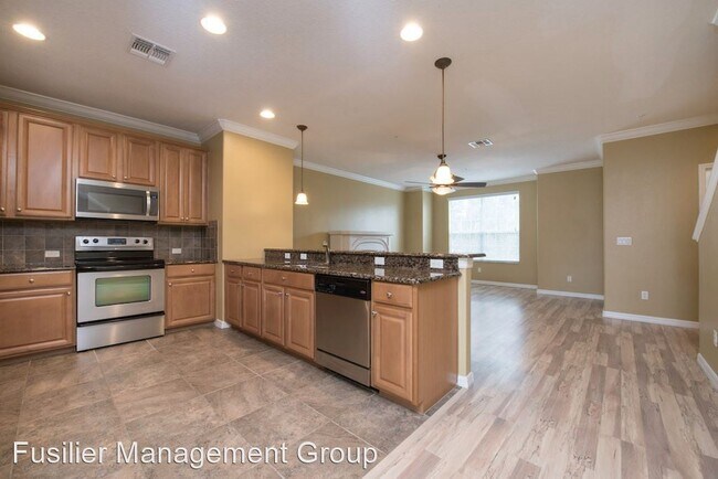 Building Photo - 3 br, 2.5 bath House - 1741 Grand Rue Drive