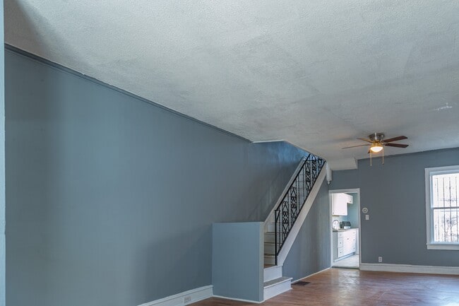 Building Photo - 2254 N Chadwick St