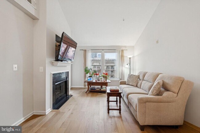 Foto del edificio - 12000 Market St