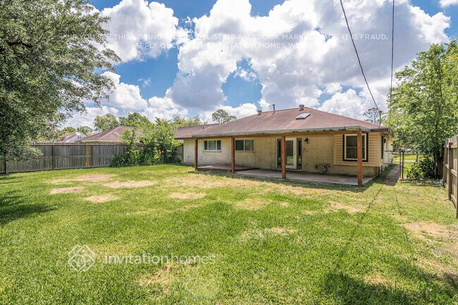 Foto del edificio - 801 Newport Blvd