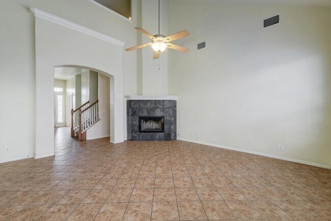 Foto del edificio - 5102 Caswell Ave