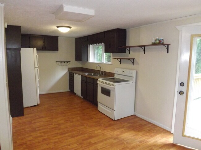 Foto del edificio - Cute 2BD/1BA House in Cullowhee available ...