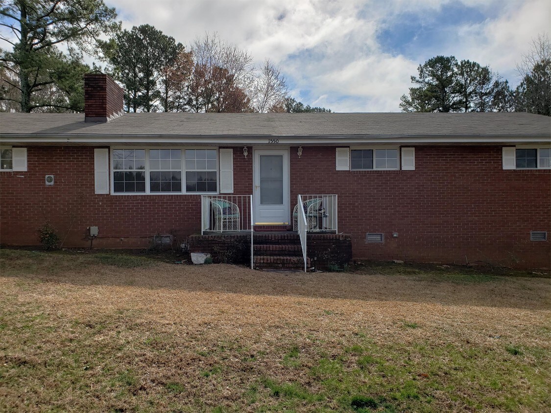 Primary Photo - 1550 Old Nelson Rd