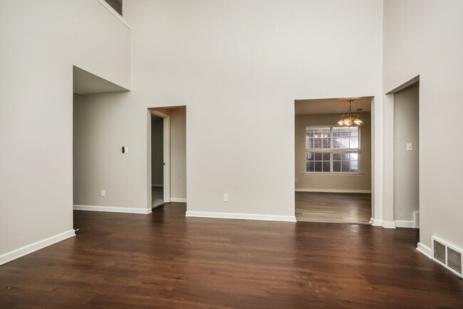 Foto del edificio - 2806 Maggie Woods Ln