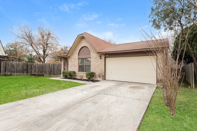Building Photo - 6827 Country Haven