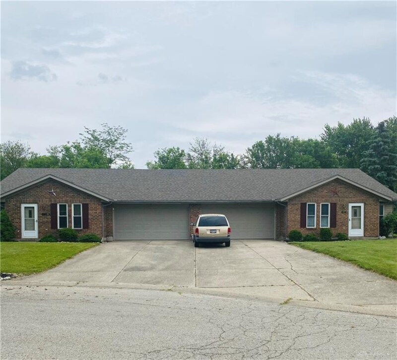 Foto principal - 135 Maxwell Ct