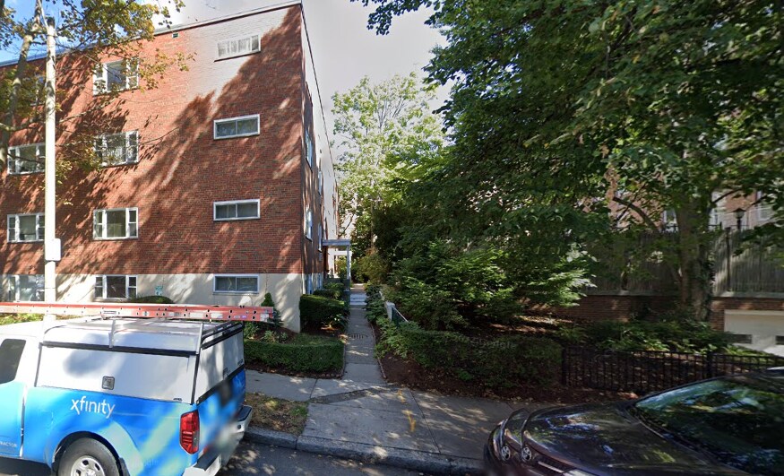 Foto del edificio - 50 Parkman St