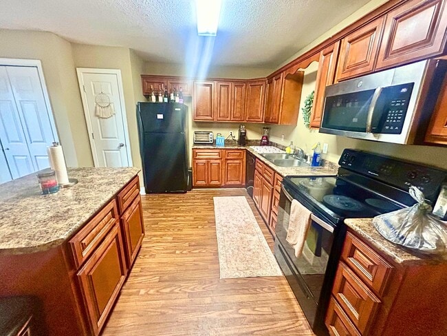 Building Photo - 117 Tuscany Trail