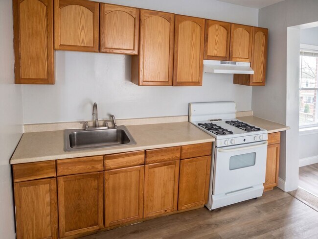 Foto del edificio - 846 S Alden St