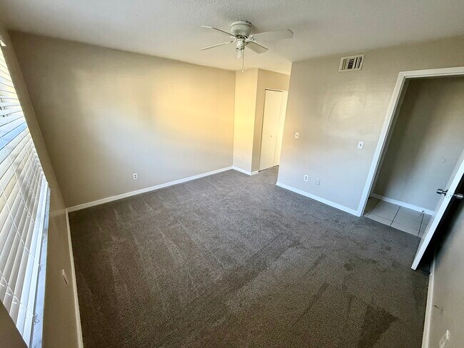 Building Photo - 467 Crabapple Ct