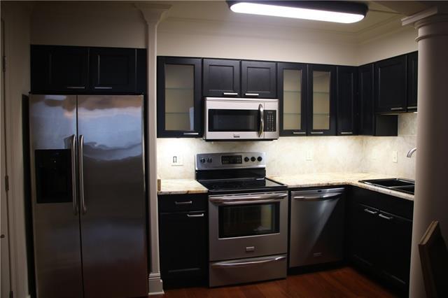 Building Photo - 401 Metairie Rd